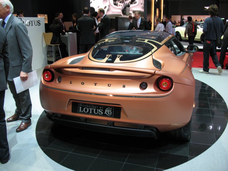 lotus414ehybrid3.jpg