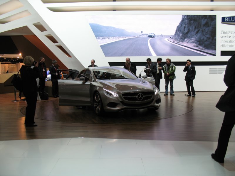 mercedesf800style4.jpg