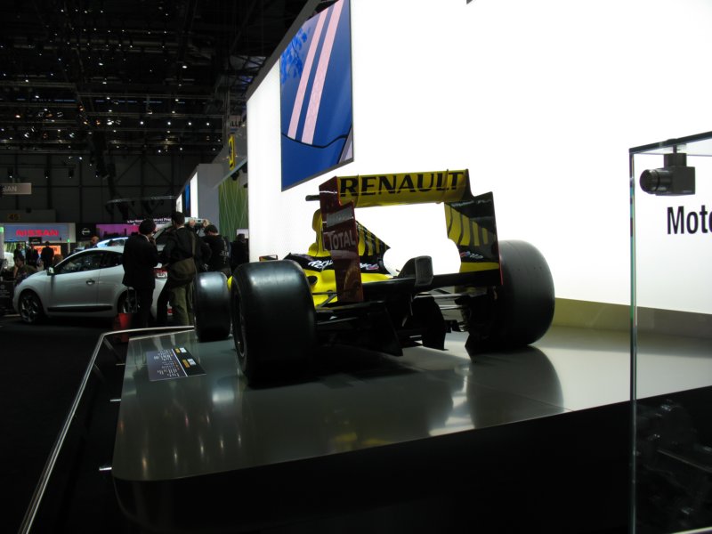 renaultf14.jpg