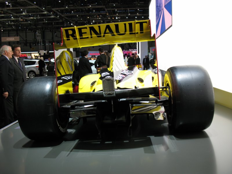 renaultf15.jpg