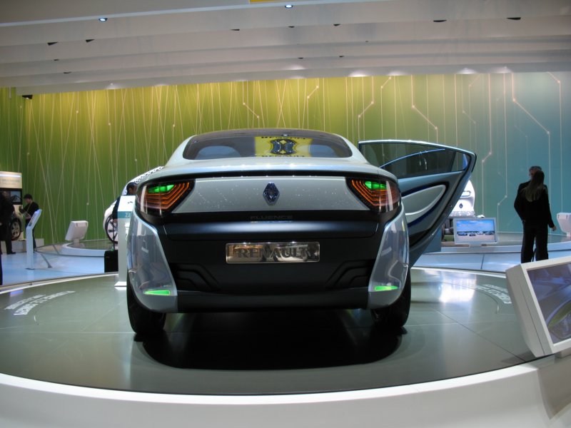 renaultfluenceze25.jpg