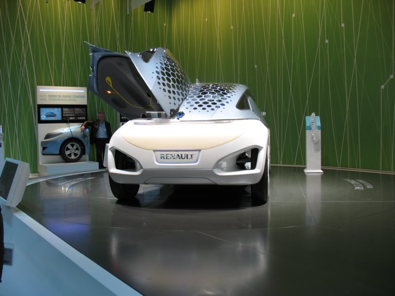 renaultzoeze25.jpg