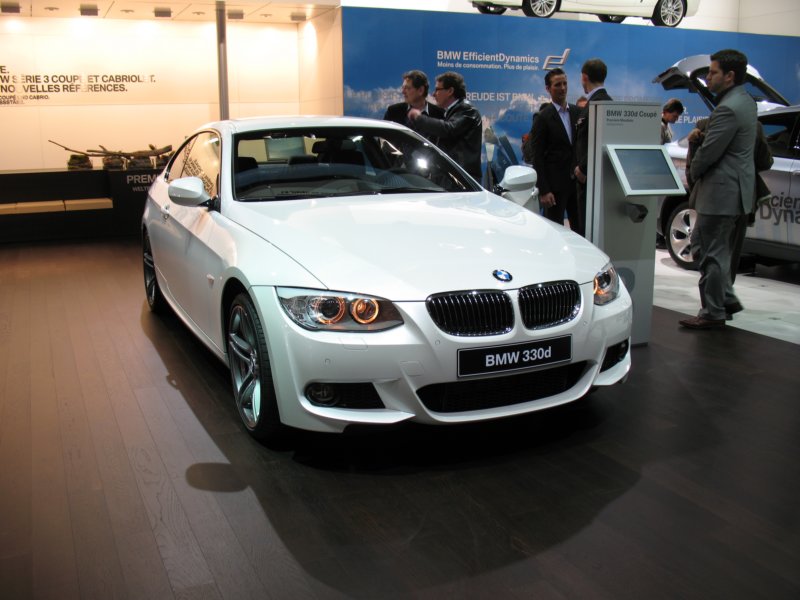 bmw330d2.jpg