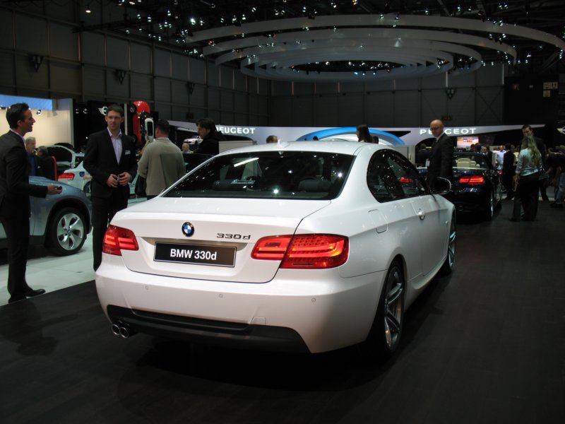 bmw330d6.jpg