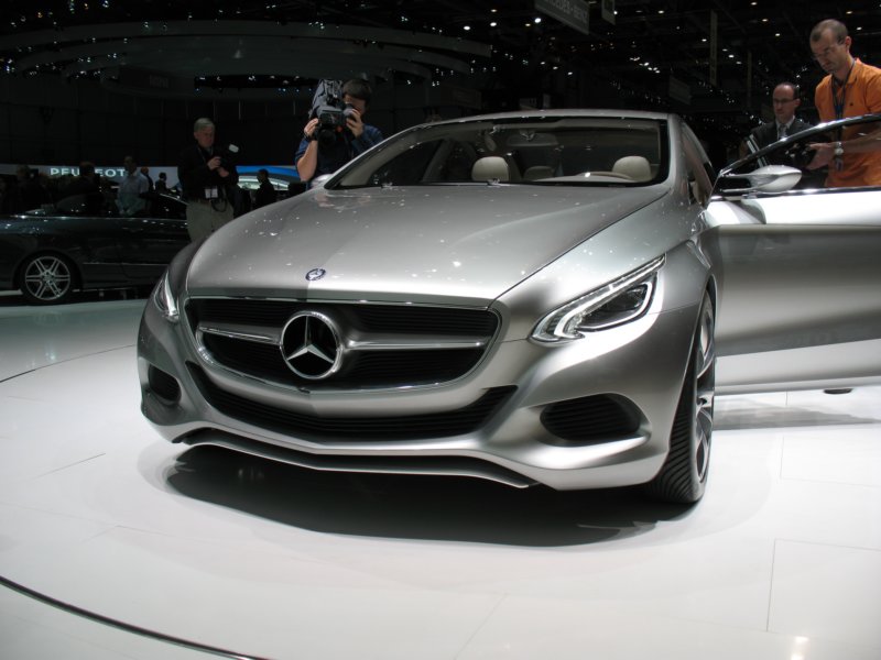 mercedesf800style22.jpg