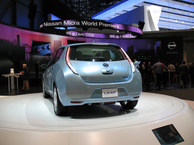 nissanleaf15.jpg