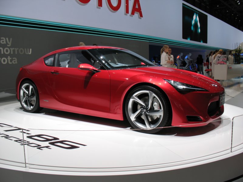 toyotaft8610.jpg