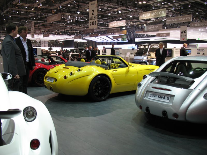 wiesmannroadstermf4s.jpg