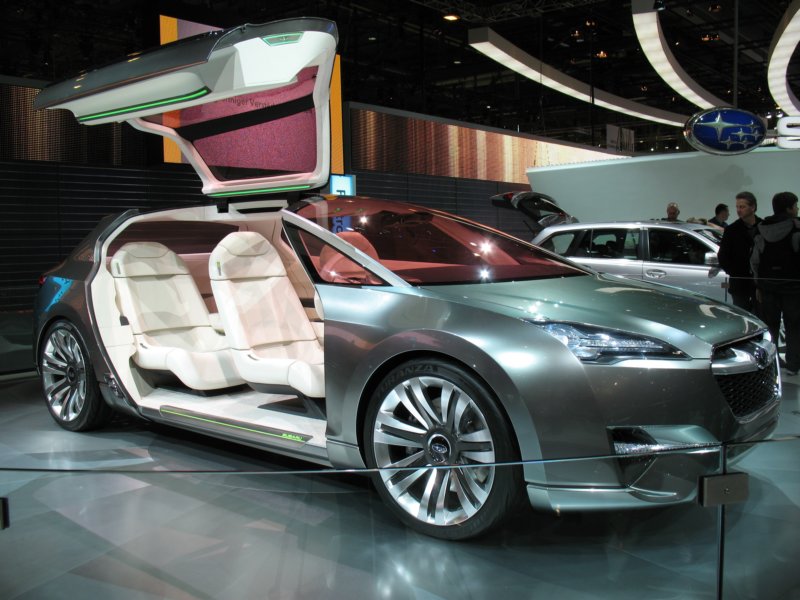 subaruhybridtourerconcept7.jpg