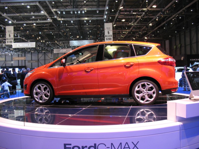 fordcmax9.jpg