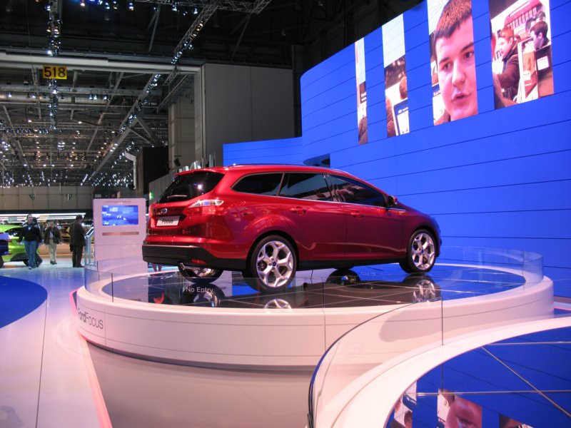 fordfocussw6.jpg
