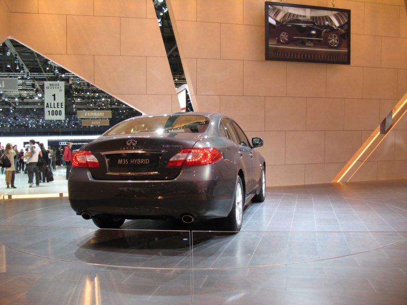 infinitim35hybrid13.jpg