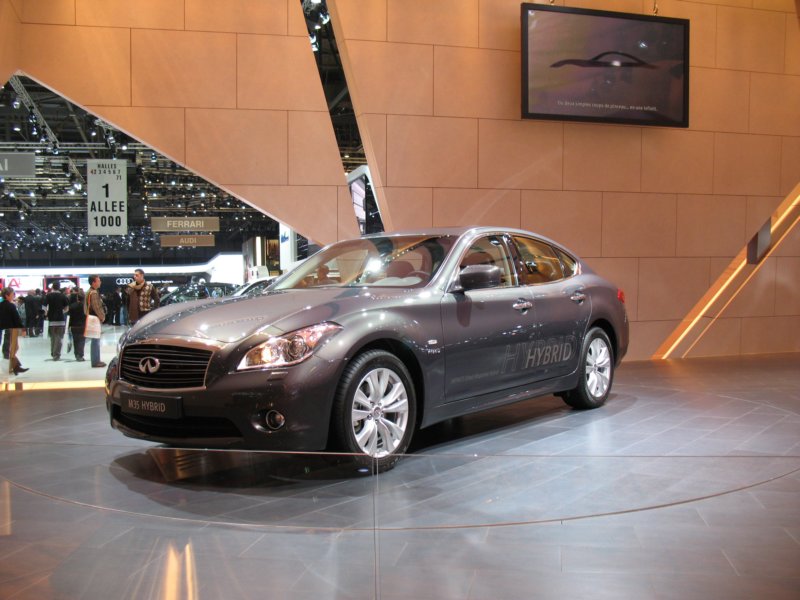 infinitim35hybrid21.jpg