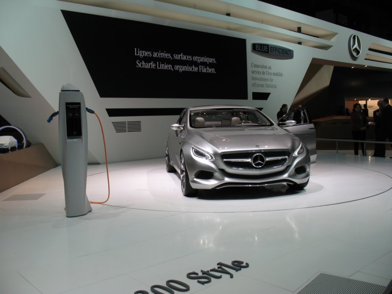 mercedesf800style32.jpg
