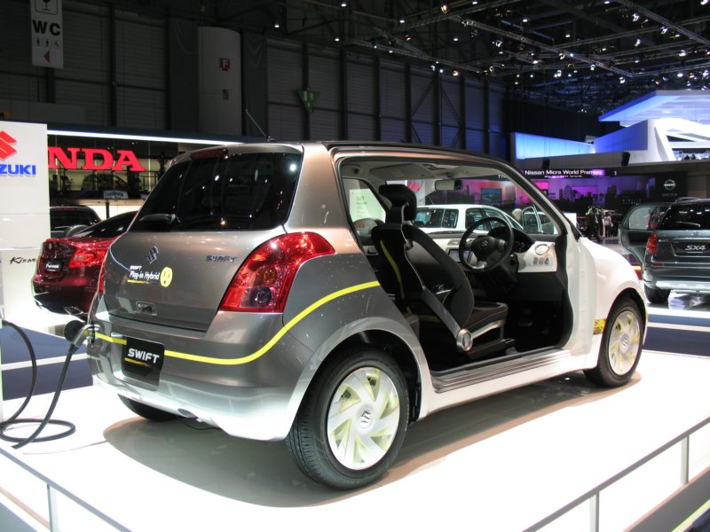 suzukiswiftpluginhybrid5.jpg